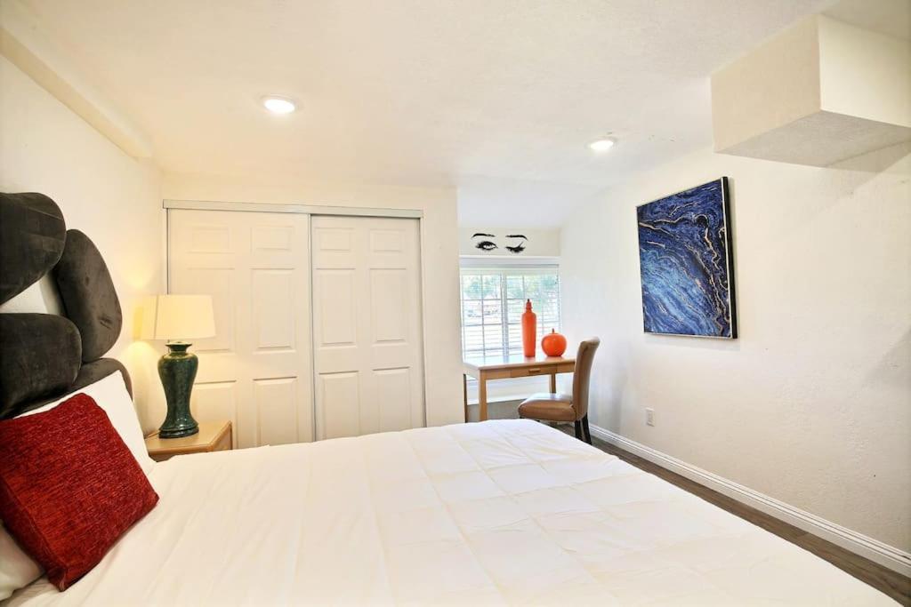 5 Rooms Villa Near Disneyland, Golf Course And Trial To Beach 圣安娜 外观 照片