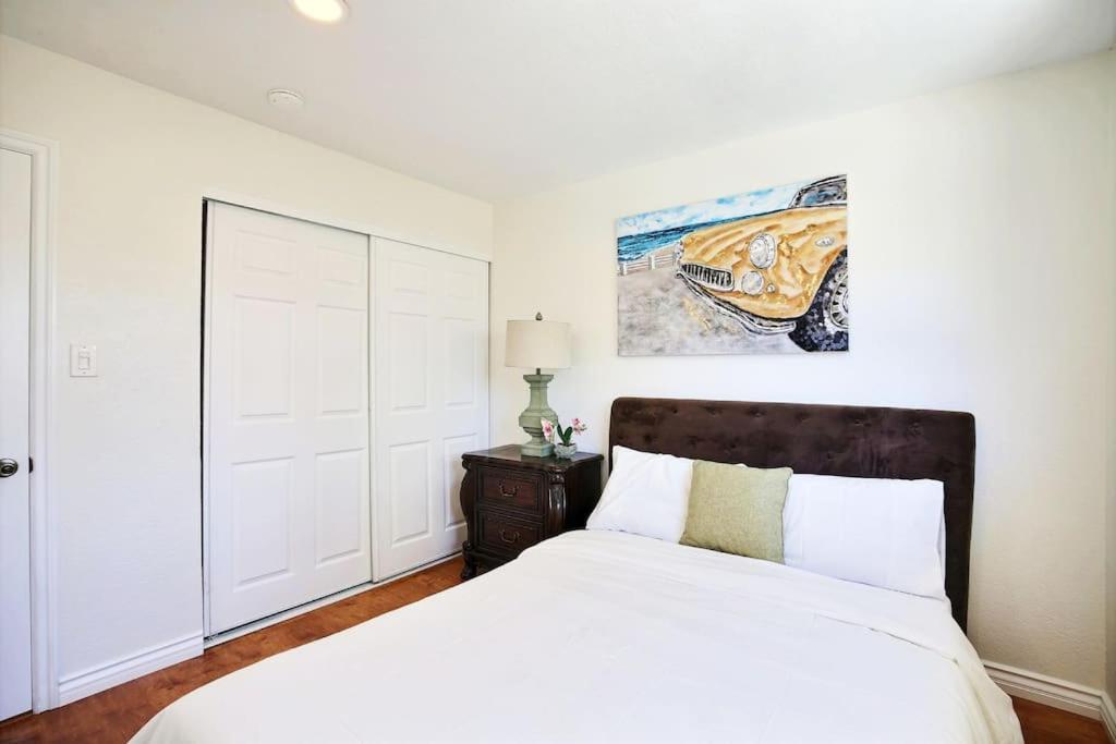5 Rooms Villa Near Disneyland, Golf Course And Trial To Beach 圣安娜 外观 照片